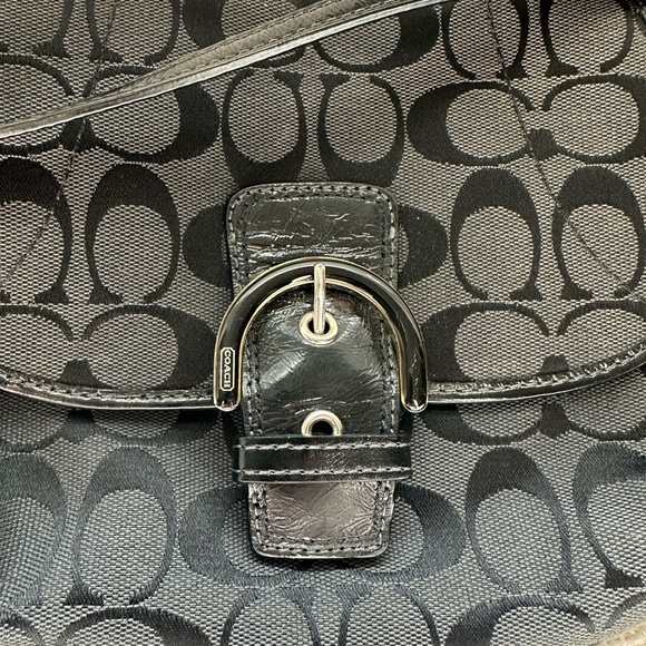 Coach Cross Body Bag - Picture 7 of 9